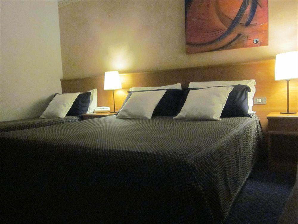 Hotel Marina ตอร์รีเดลเบนาโก ภายนอก รูปภาพ